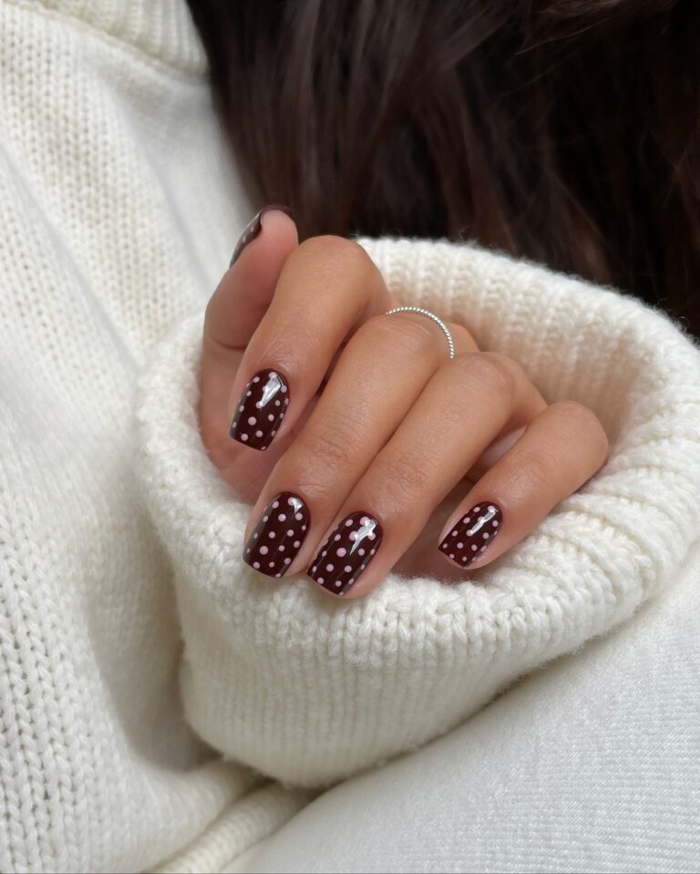 Тренды маникюра зима 2025-2026: актуальный дизайн