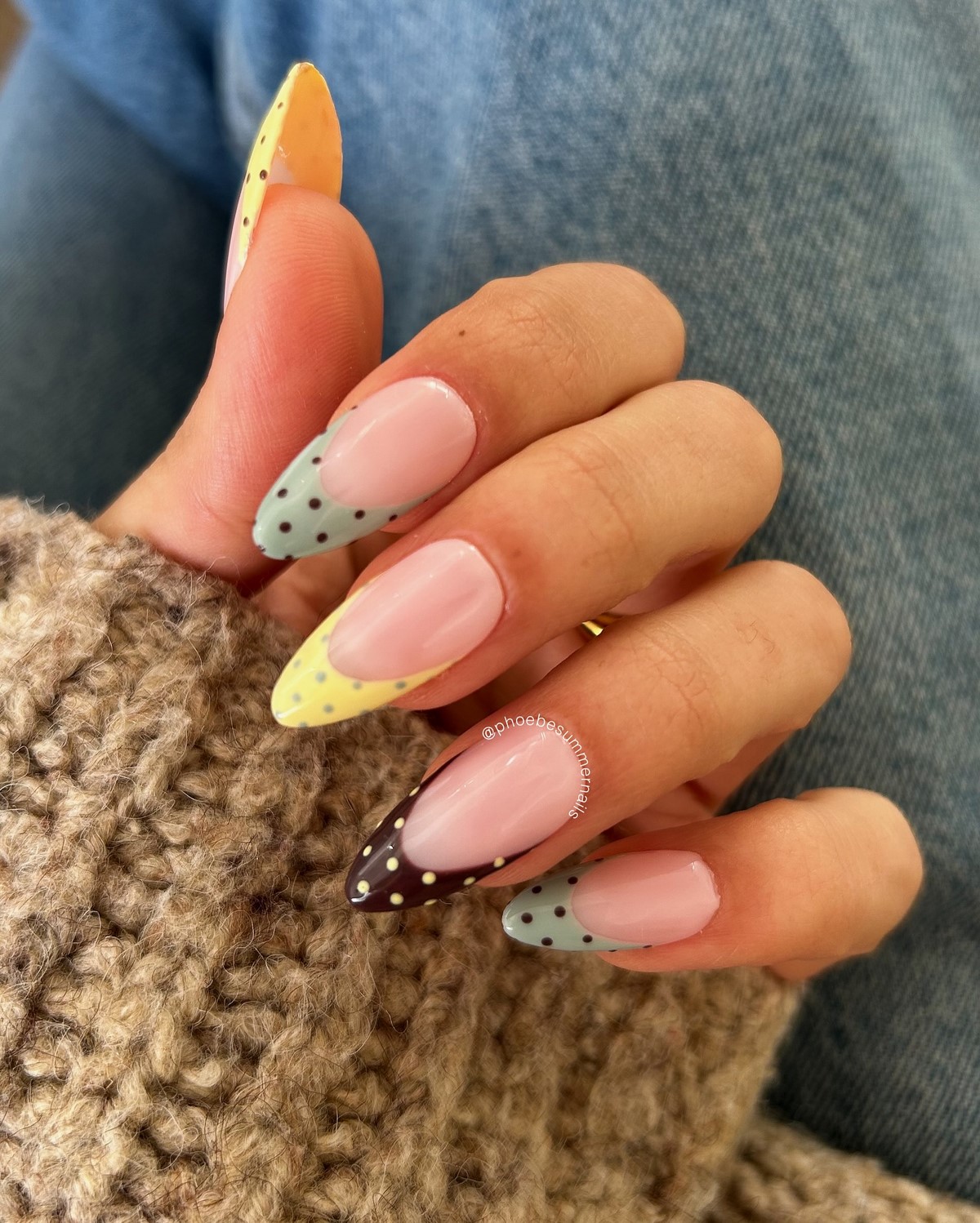 Маникюр на декабрь 2026: тренды месяца и идеи дизайна