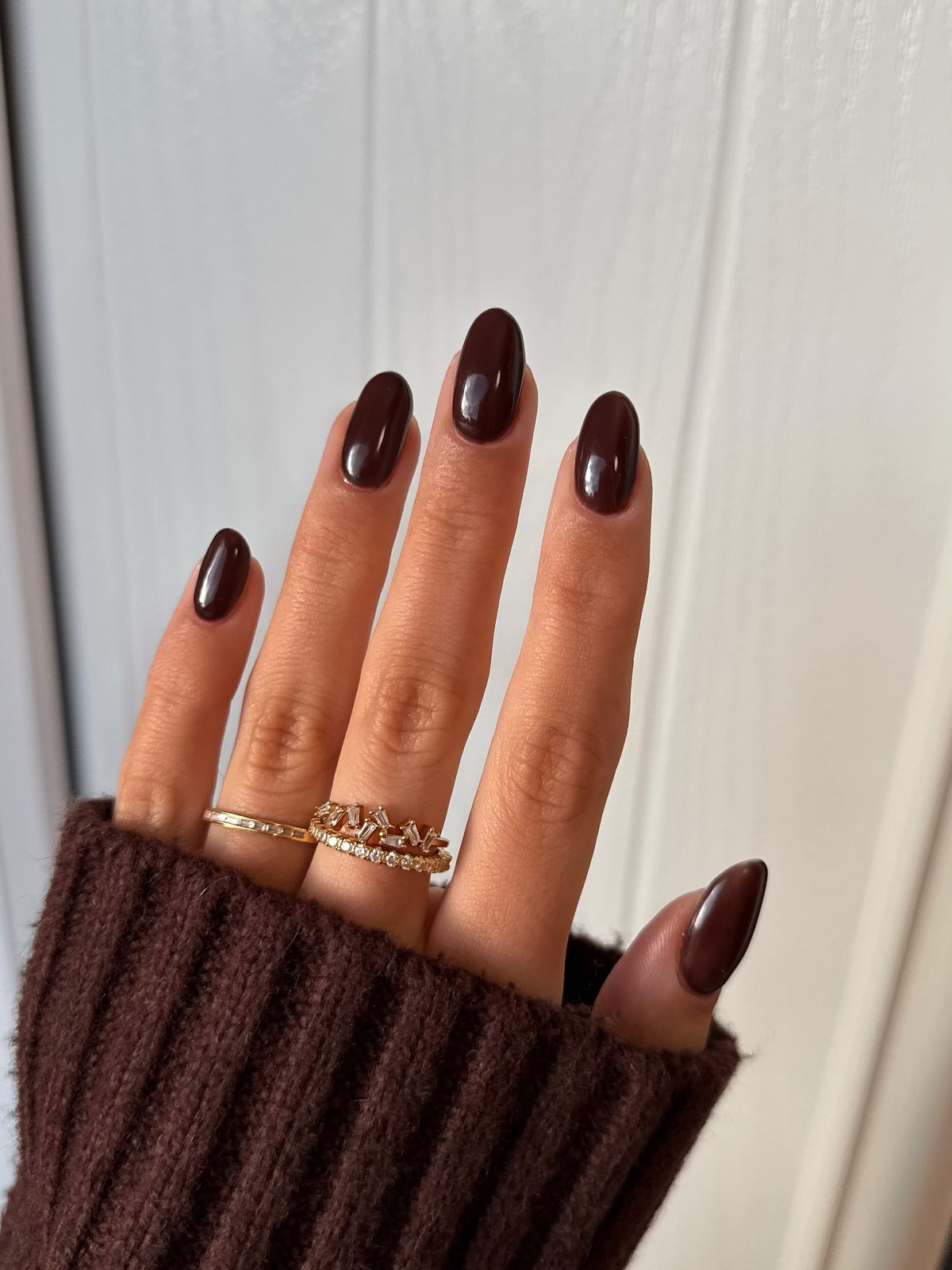 Маникюр на декабрь 2026: тренды месяца и идеи дизайна