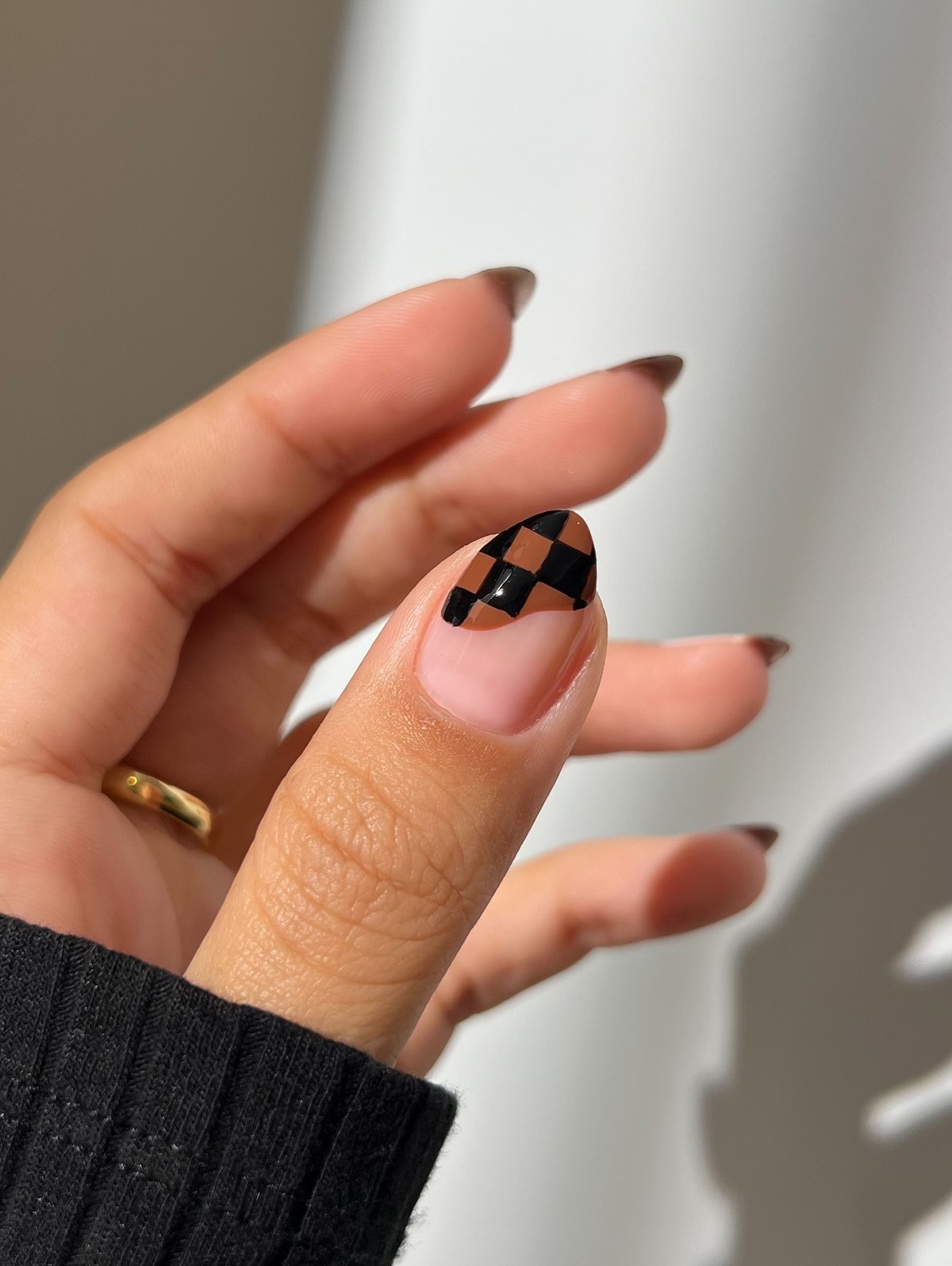 Маникюр на декабрь 2026: тренды месяца и идеи дизайна