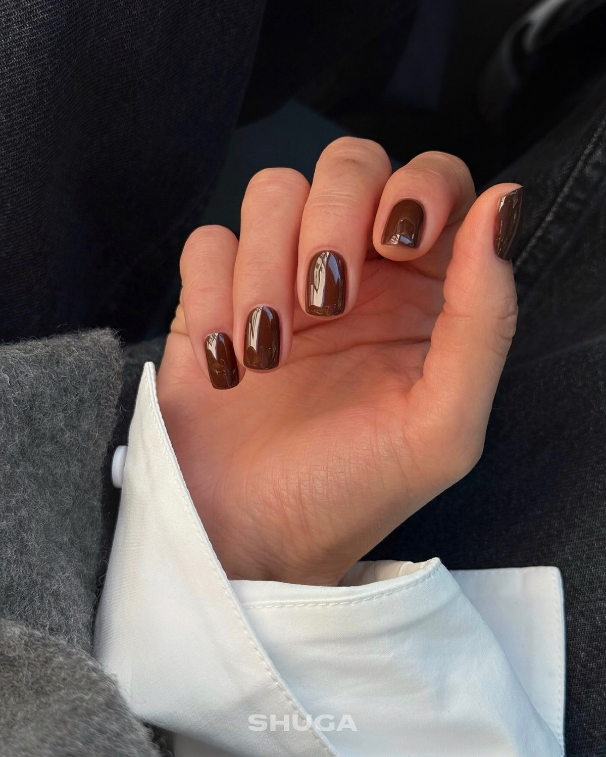 Маникюр на декабрь 2026: тренды месяца и идеи дизайна