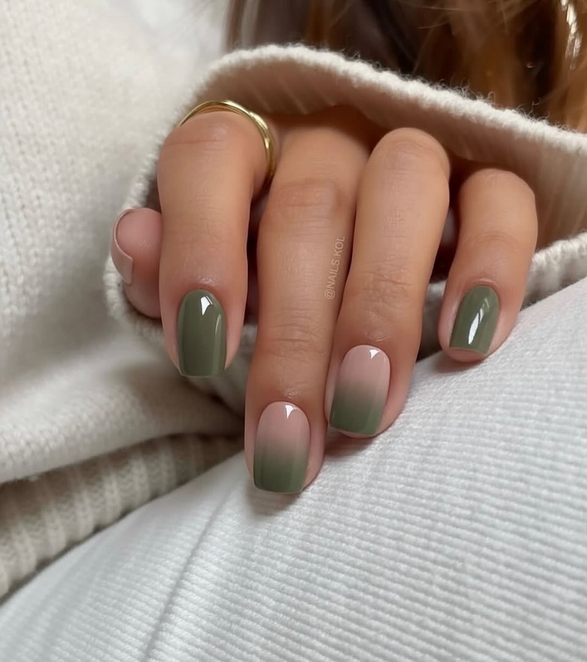 Маникюр на декабрь 2026: тренды месяца и идеи дизайна