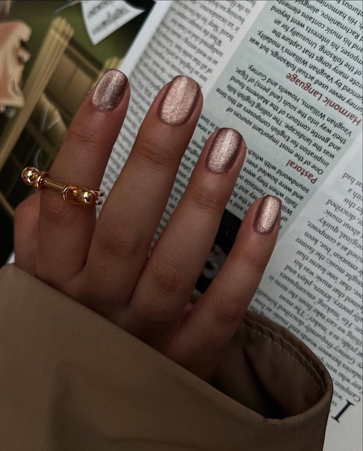 Маникюр на декабрь 2026: тренды месяца и идеи дизайна