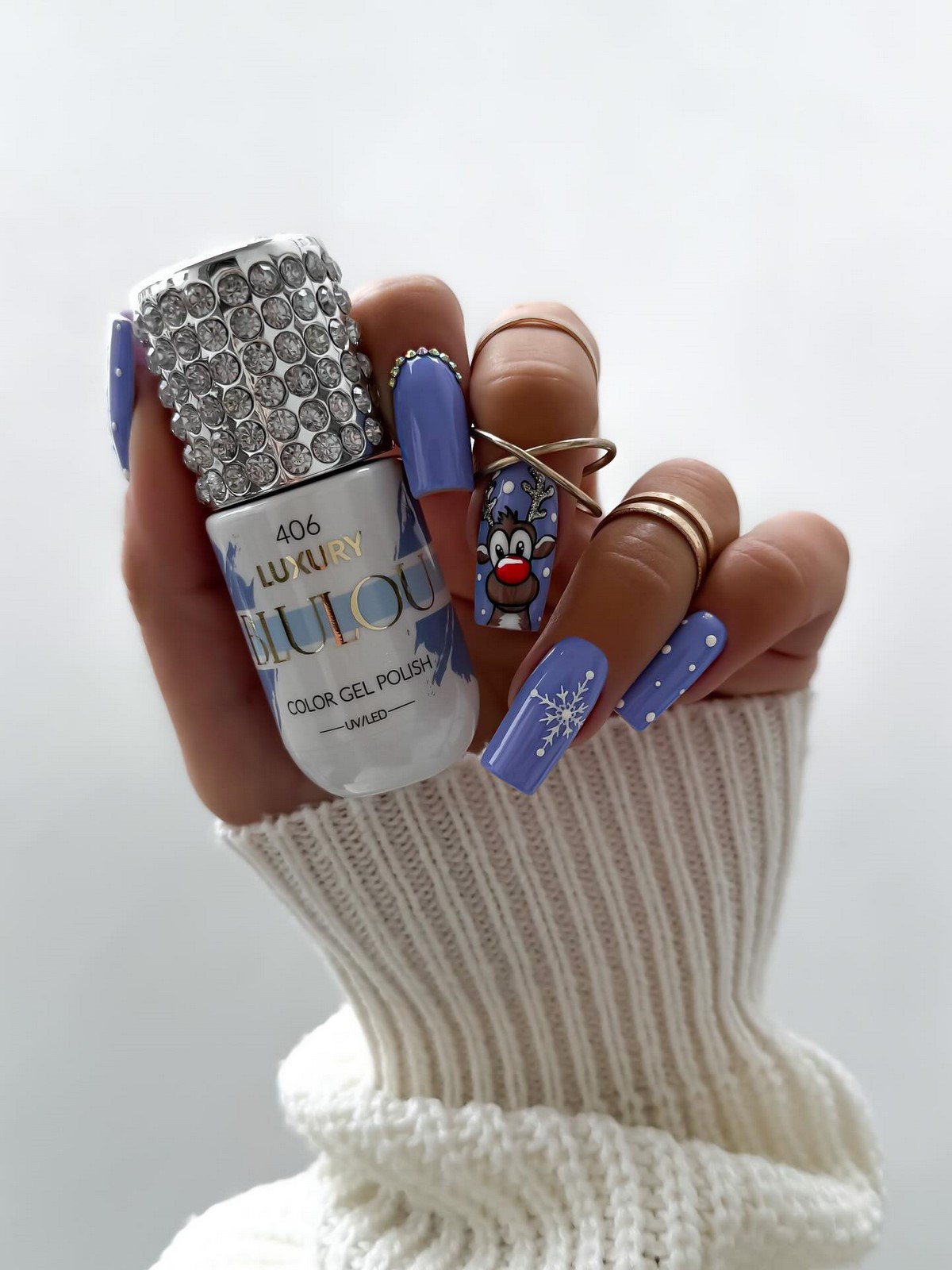 Маникюр на декабрь 2026: тренды месяца и идеи дизайна