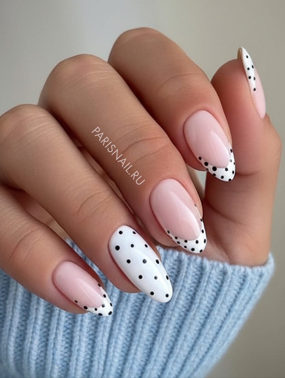 Маникюр на декабрь 2026: тренды месяца и идеи дизайна