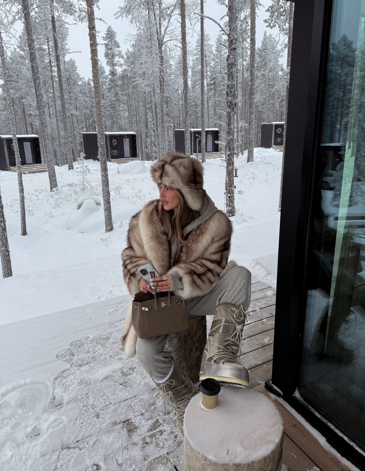 Меховая шапка: самый горячий тренд зимы 2026-2027