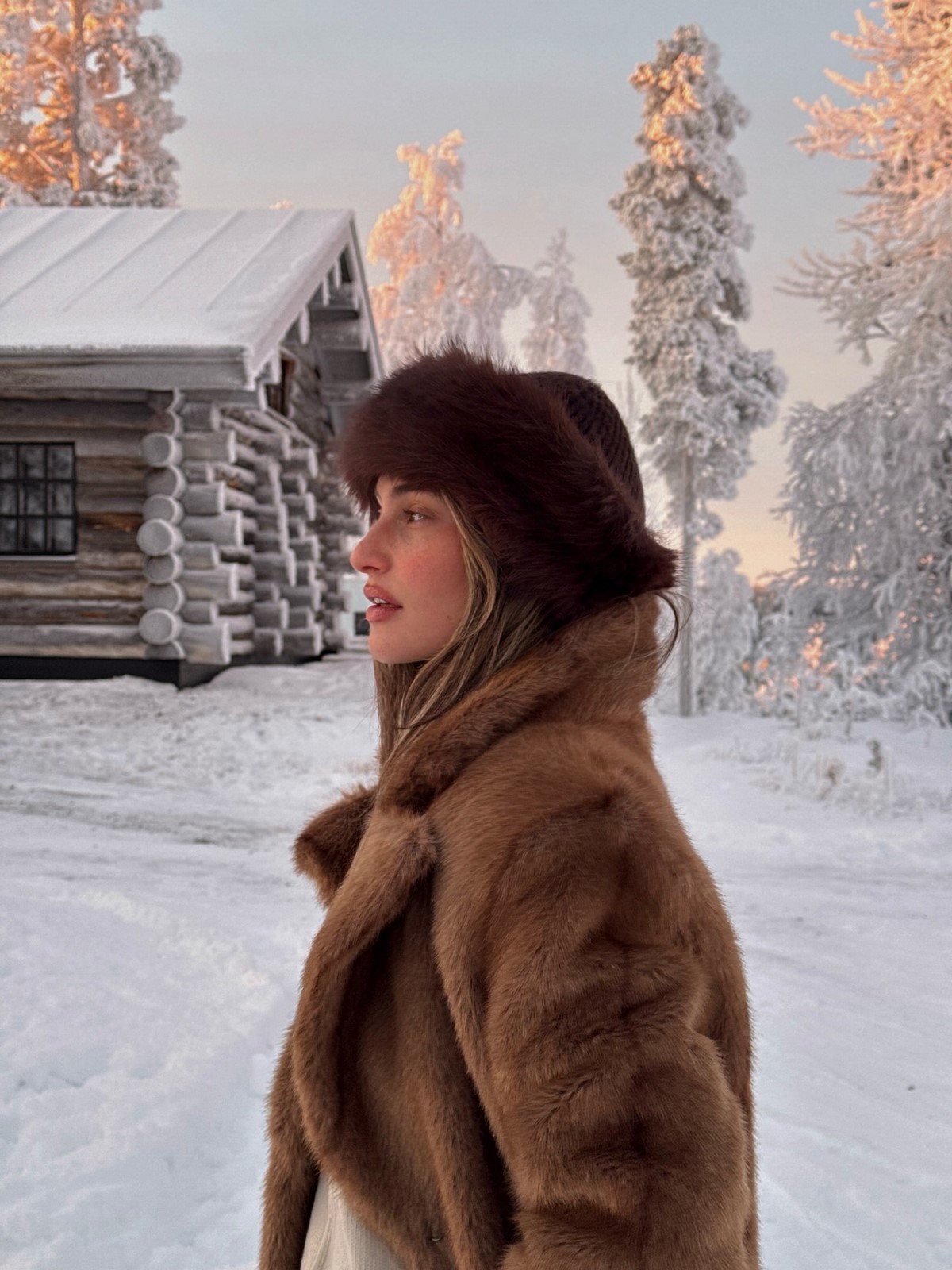 Меховая шапка: самый горячий тренд зимы 2026-2027