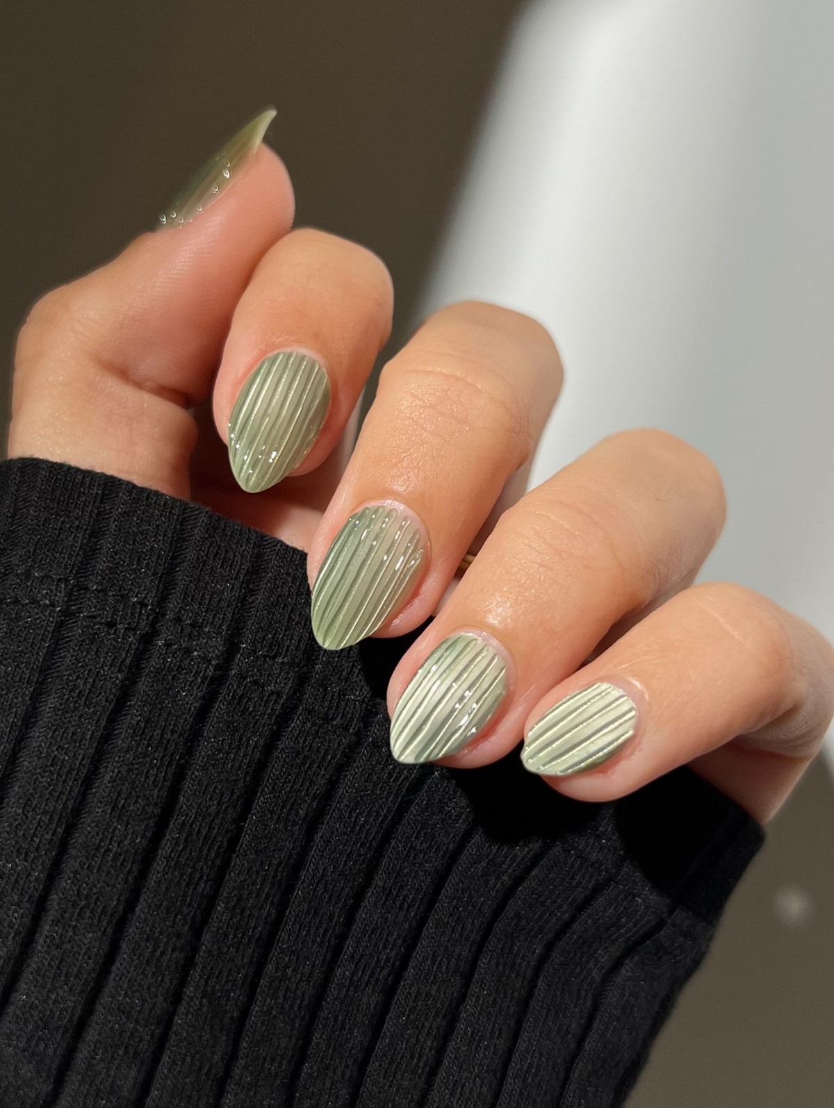 Glass Nails и эффект рифленого стекла – хит февраля 2026