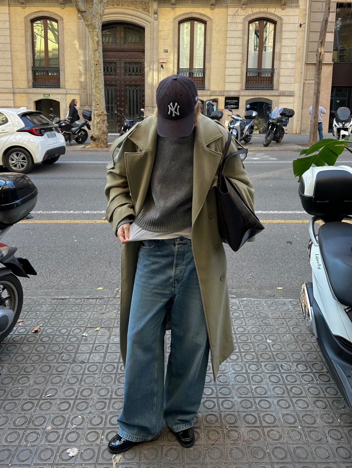 Модная верхняя одежда на весну 2026: что носят сейчас