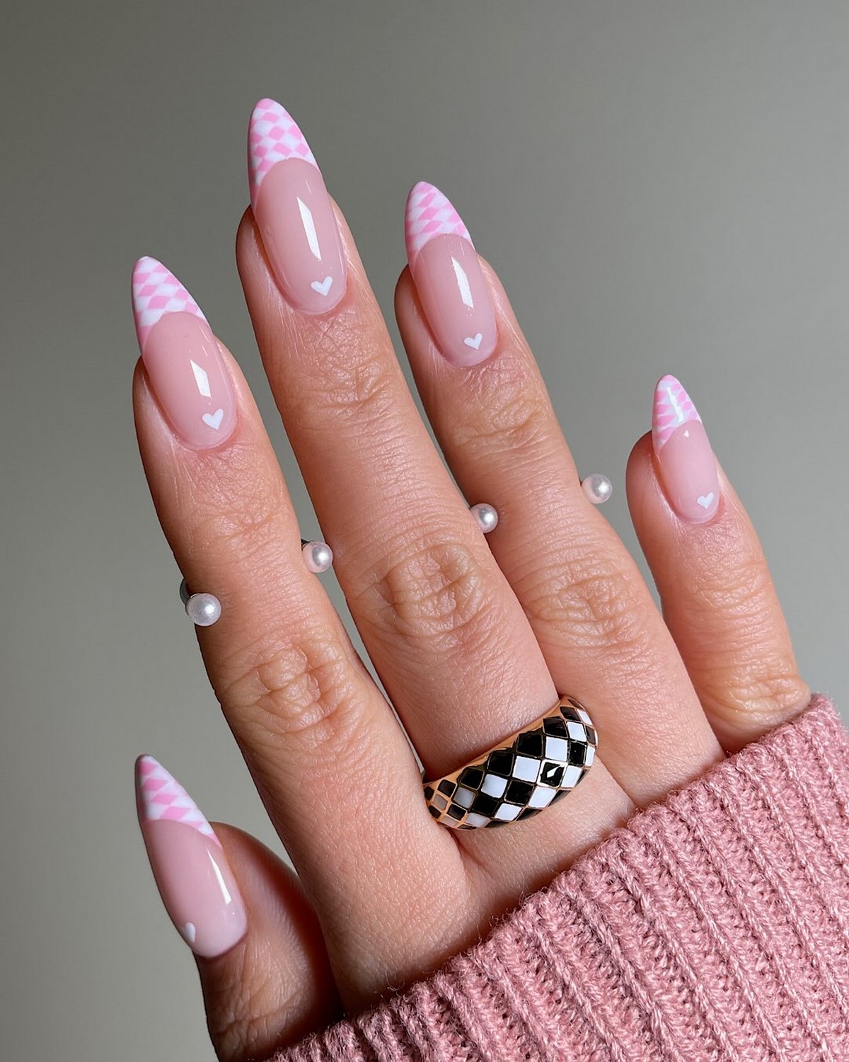 Идеи френч-маникюра на зиму 2026 с модным характером