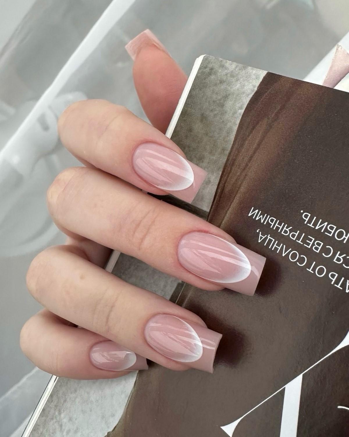 Почему френч снова выбирают те, кто чувствует стиль