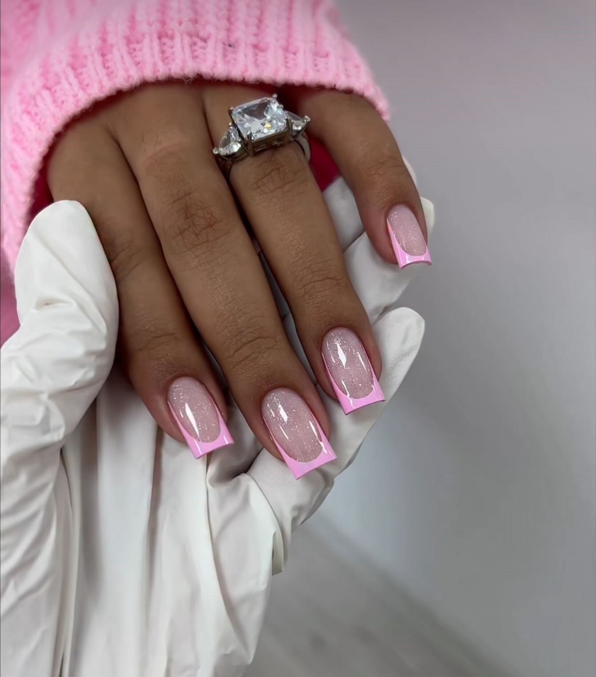 Почему френч снова выбирают те, кто чувствует стиль