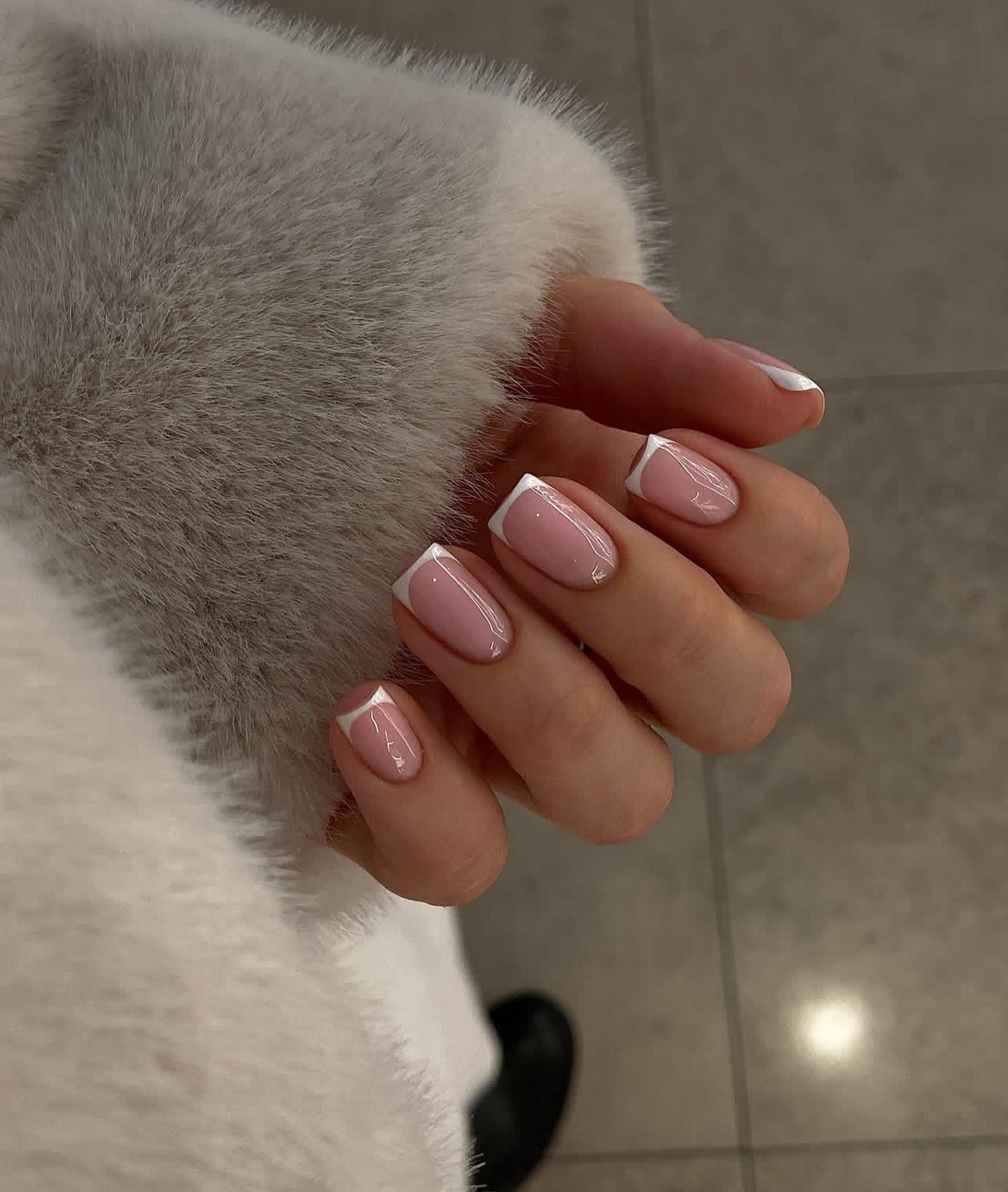 Идеи френч-маникюра на зиму 2026 с модным характером