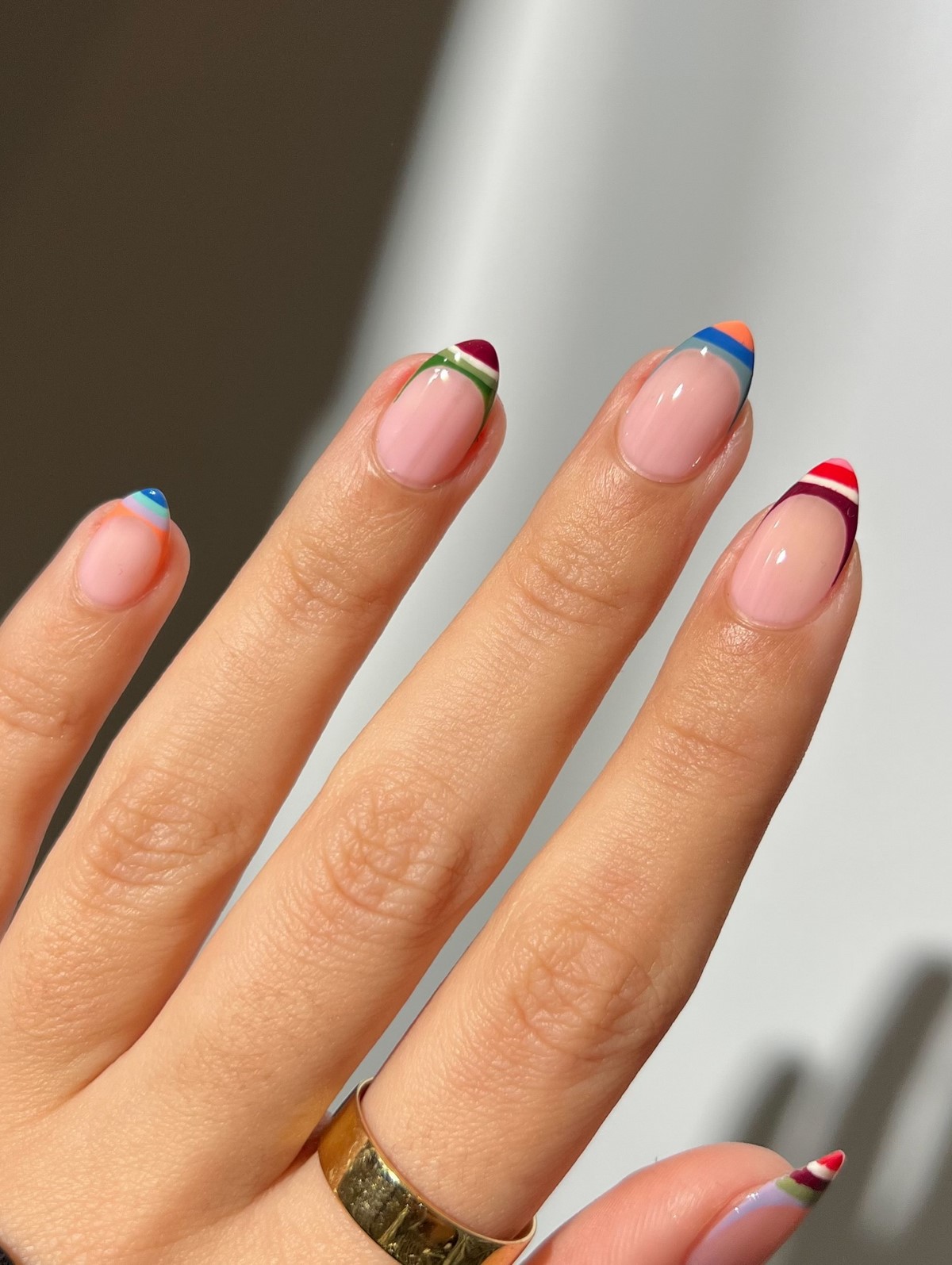 Идеи френч-маникюра на зиму 2026 с модным характером