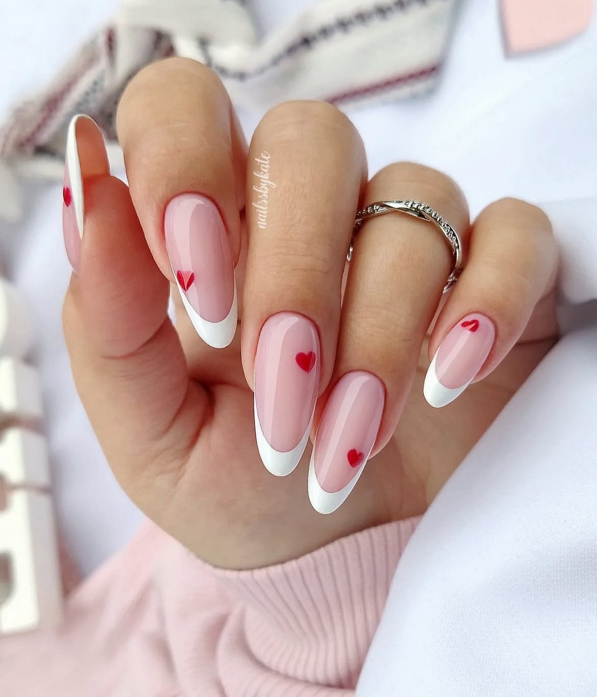 Идеальный белый френч зимой 2026 как символ стиля