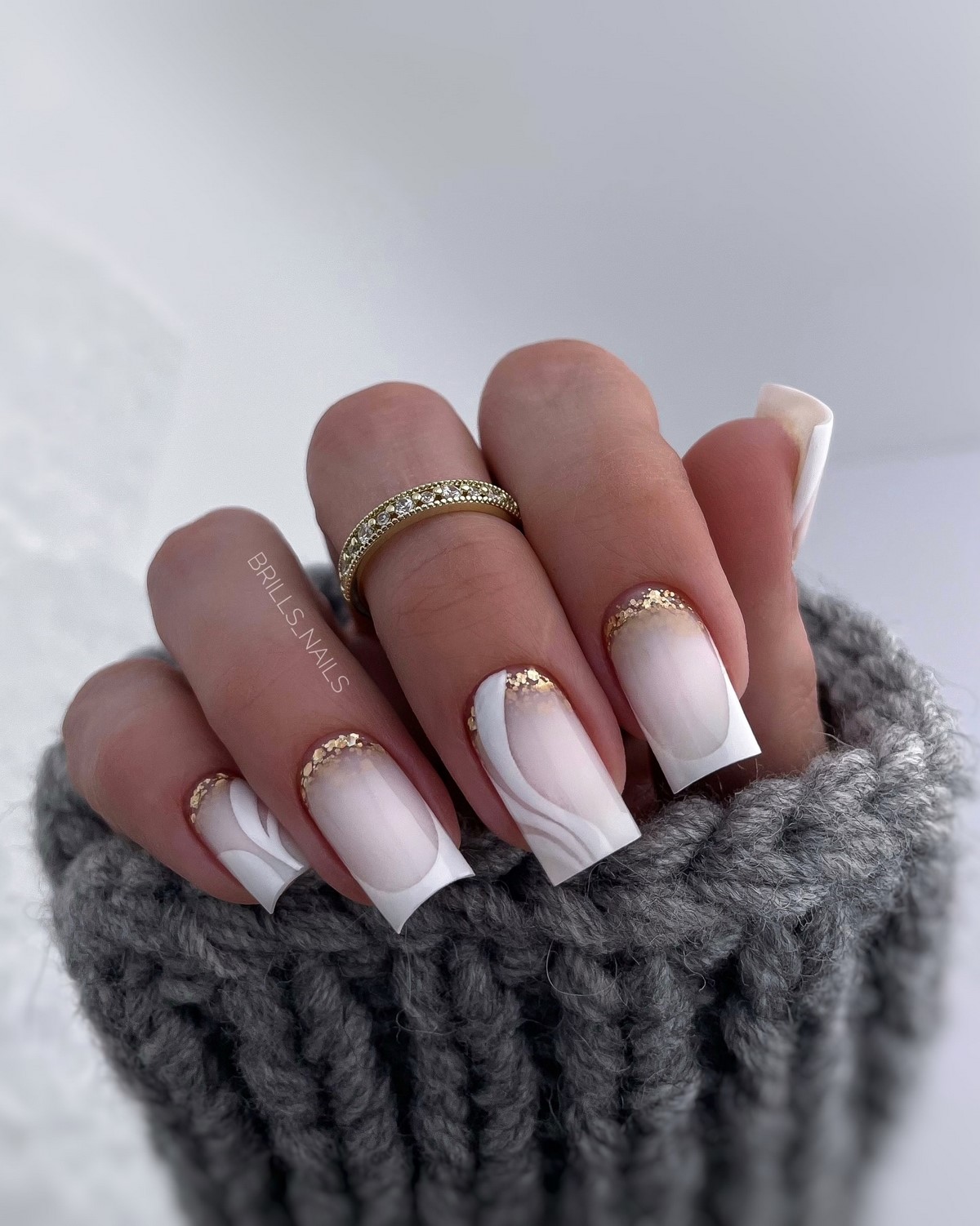 Идеальный белый френч зимой 2026 как символ стиля