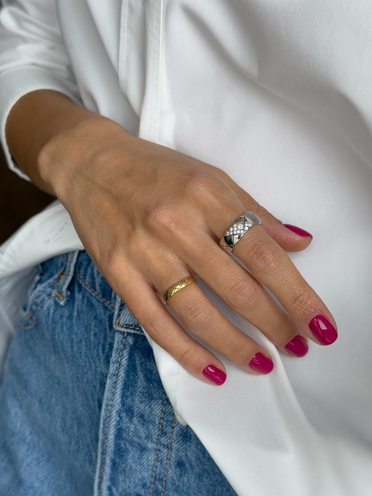 Маникюр без дизайна на короткие ногти для аккуратного образа