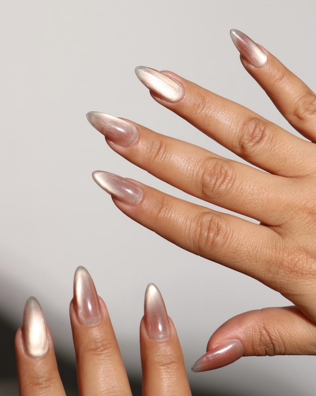 Кошачий глаз на зиму 2026: 5 идей для сияющих ногтей