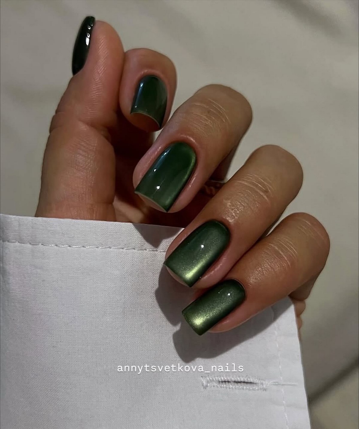 Нежное сияние на ногтях зимой 2026 – тренд, который смотрится дорого