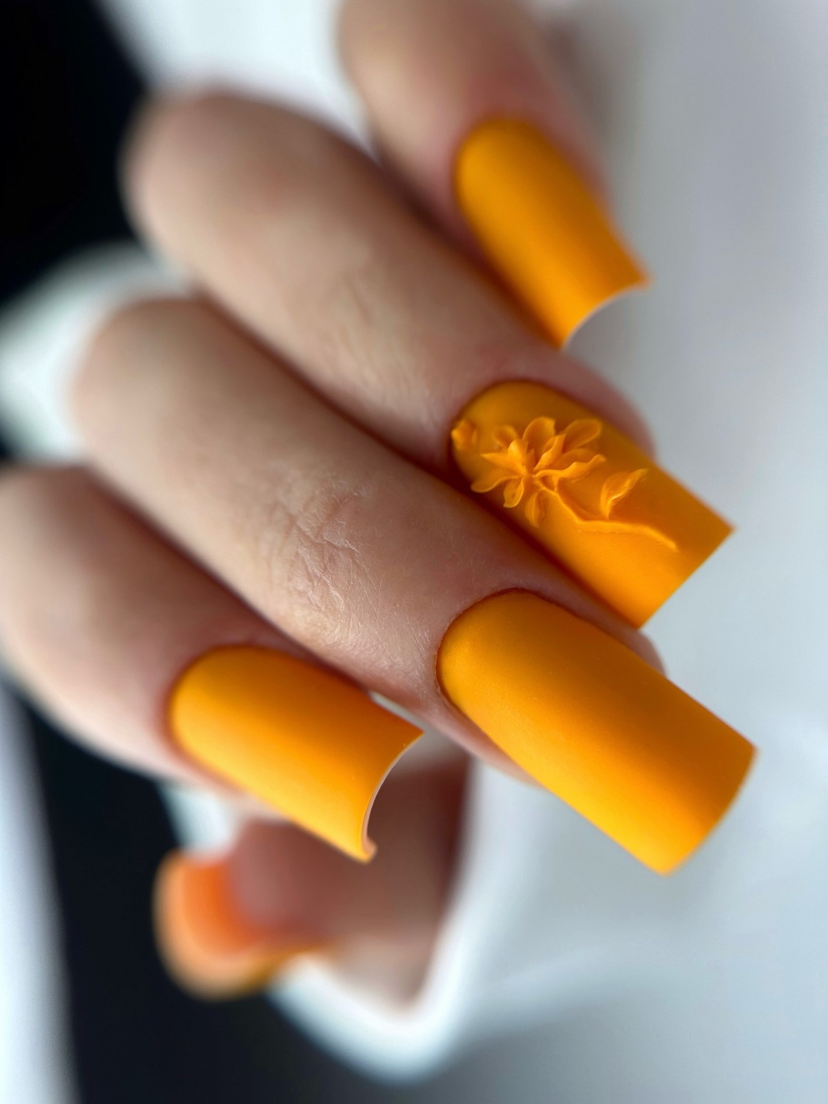 4 самые модные оттенки маникюра сезона 2026