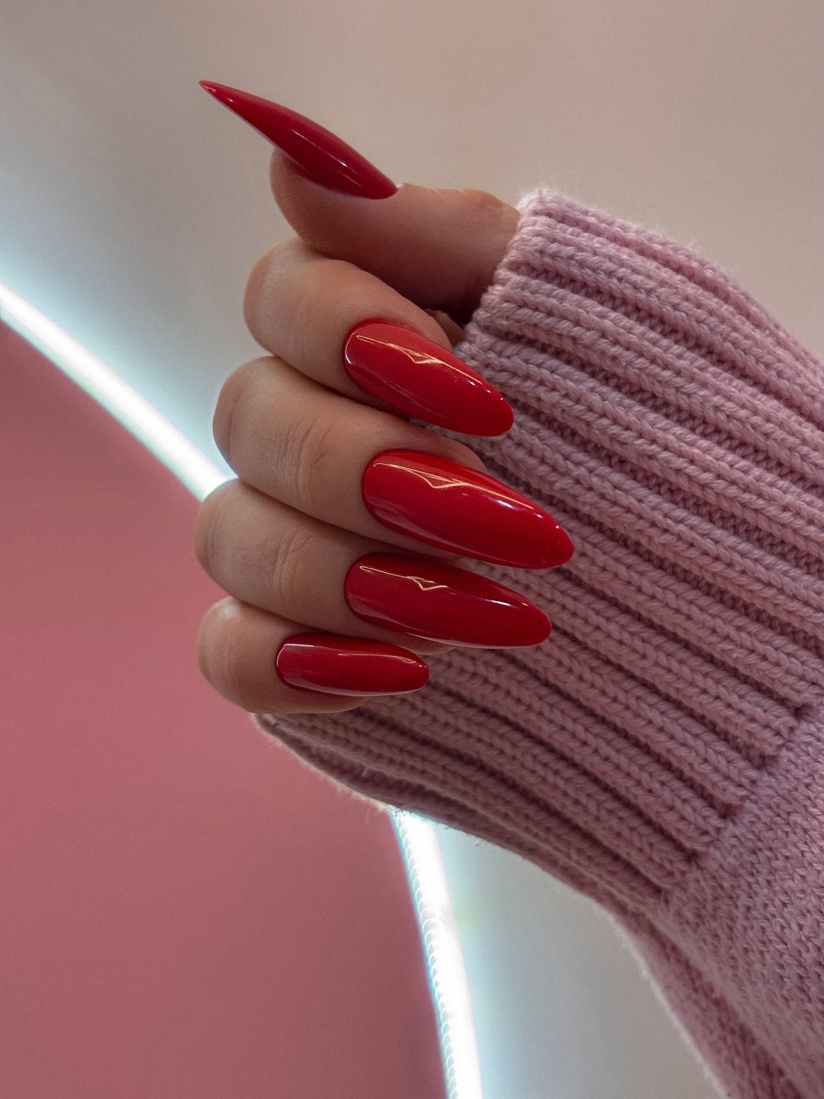 4 самые модные оттенки маникюра сезона 2026