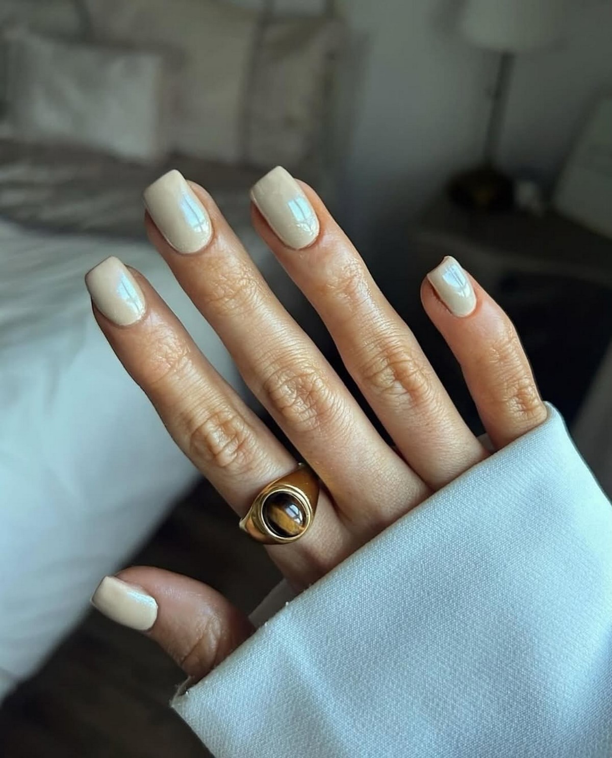 Спокойный маникюр на зиму 2026: универсальные тренды сезона