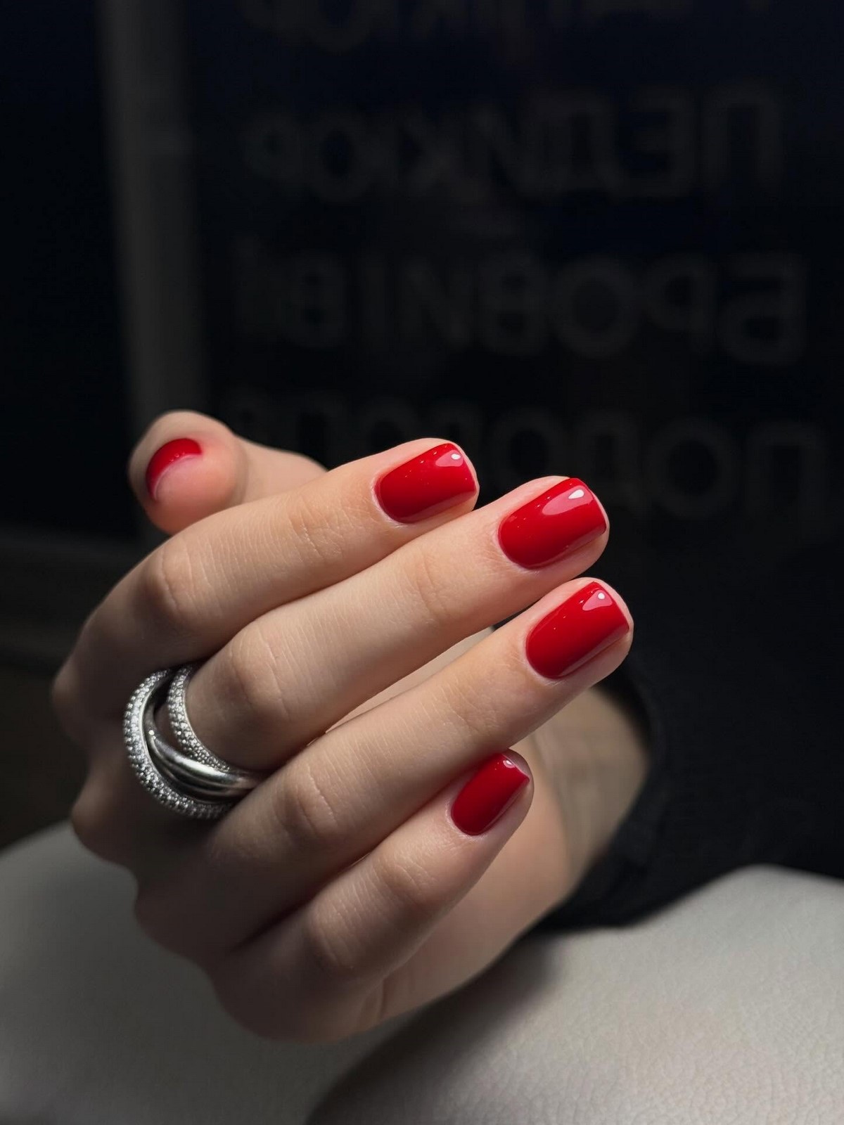 Спокойный маникюр на зиму 2026: универсальные тренды сезона