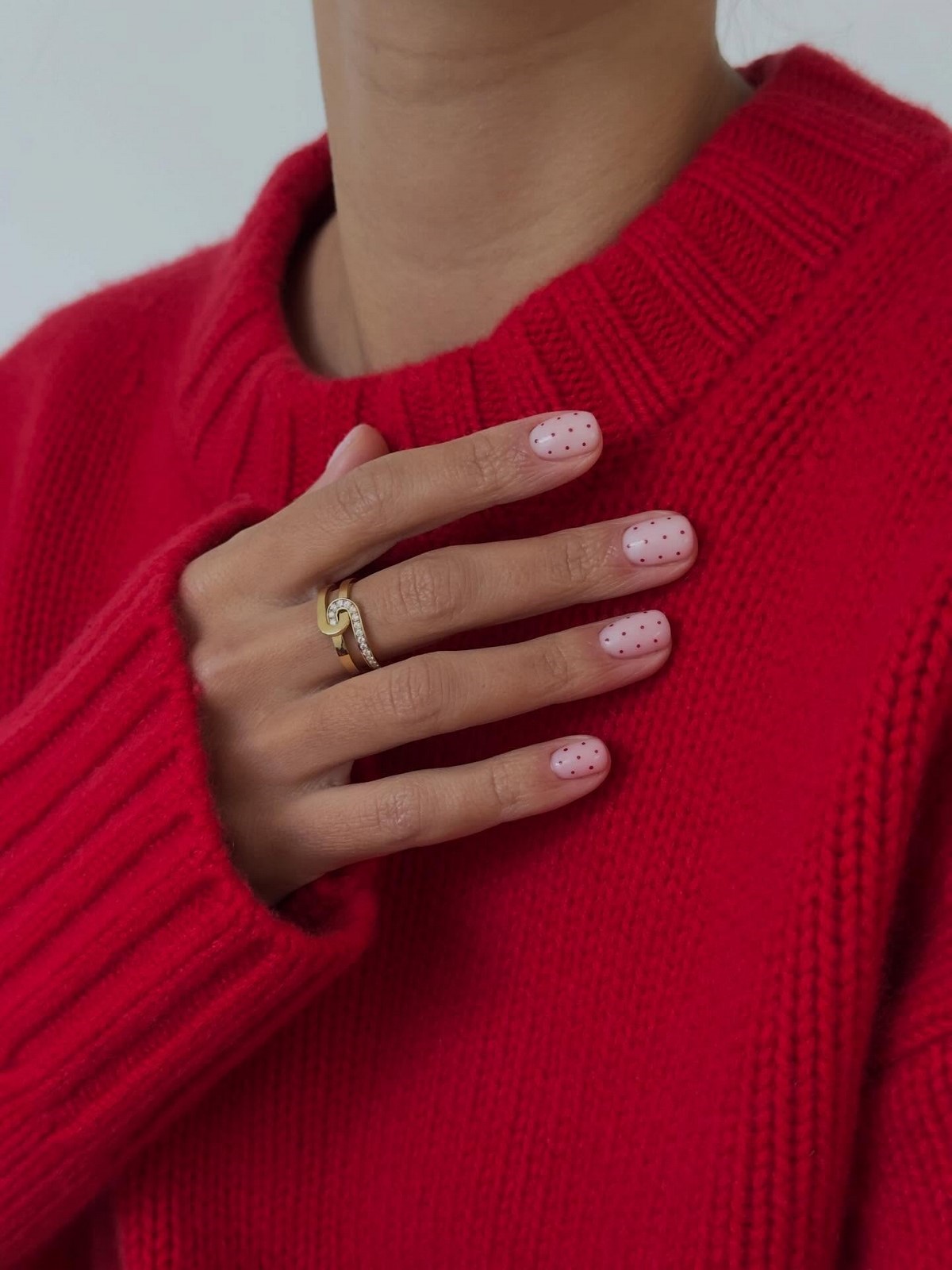 Polka Dots nails весной 2026: самый игривый тренд маникюра, который стал универсальным