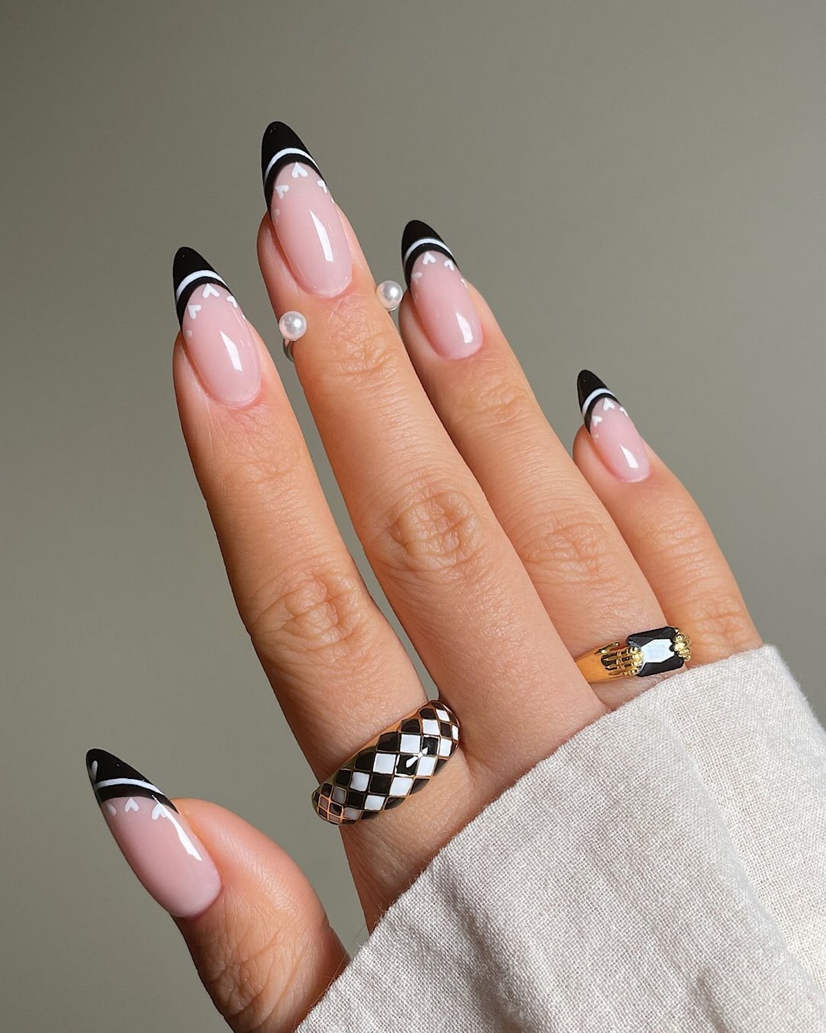 Весенний френч: 7 обновлений, которые делают его дороже