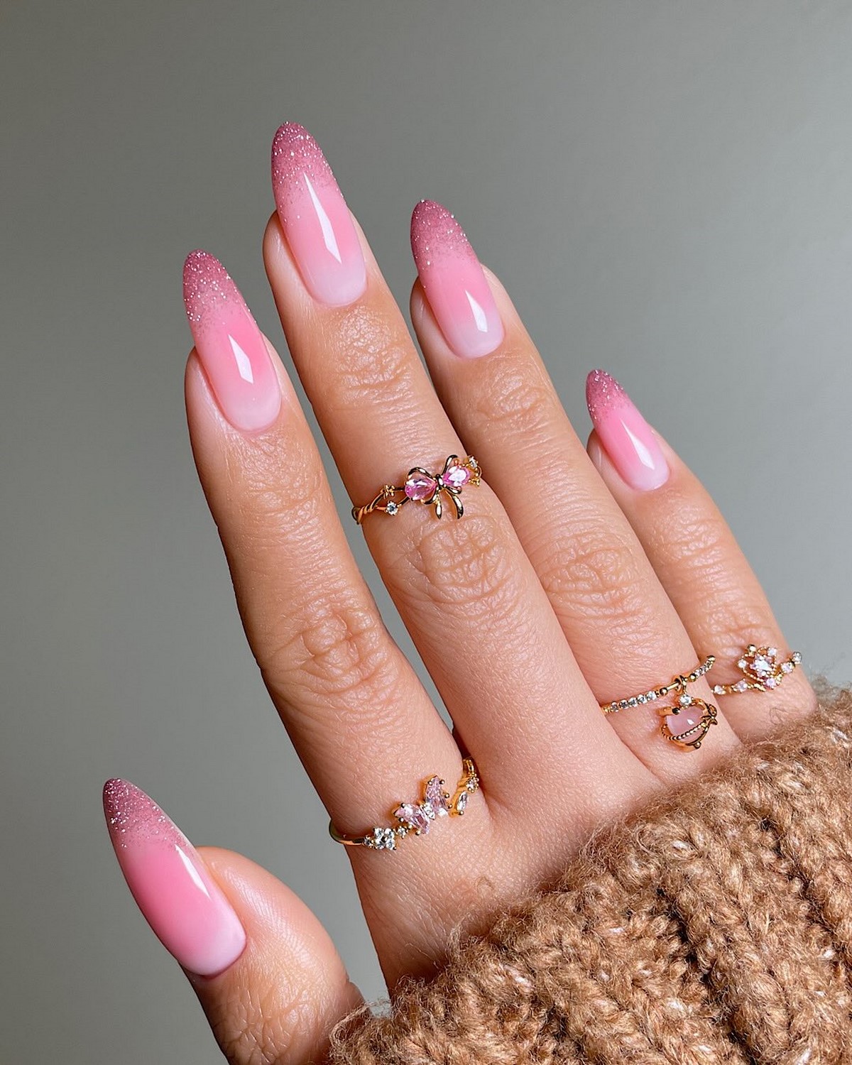 Пастельный маникюр весны 2026: красивые оттенки и дизайны