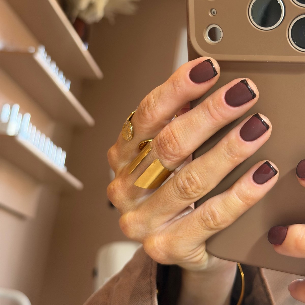 Маникюр на весну 2026: самые модные новинки сезона