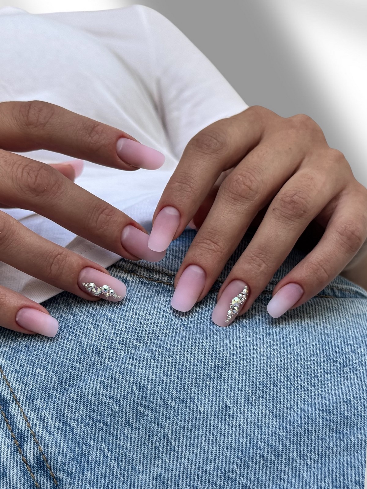 Маникюр на весну 2026: самые модные новинки сезона