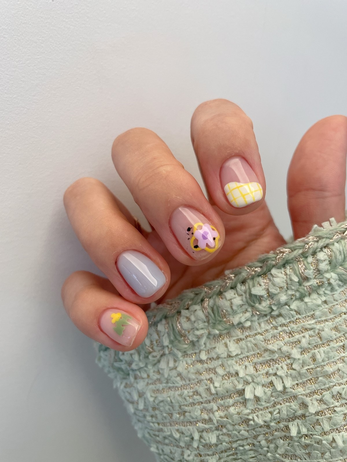 Маникюр на весну 2026: самые модные новинки сезона