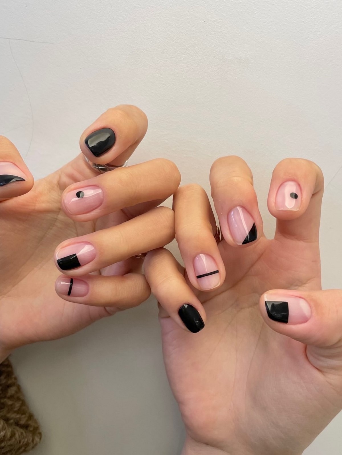 Маникюр на весну 2026: самые модные новинки сезона