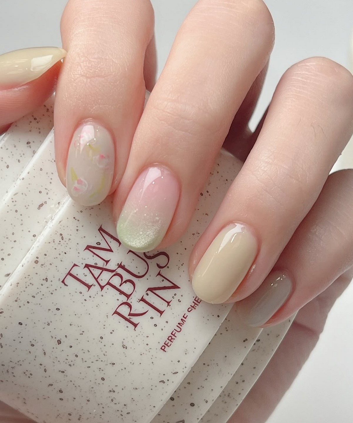 Маникюр на весну 2026: самые модные новинки сезона