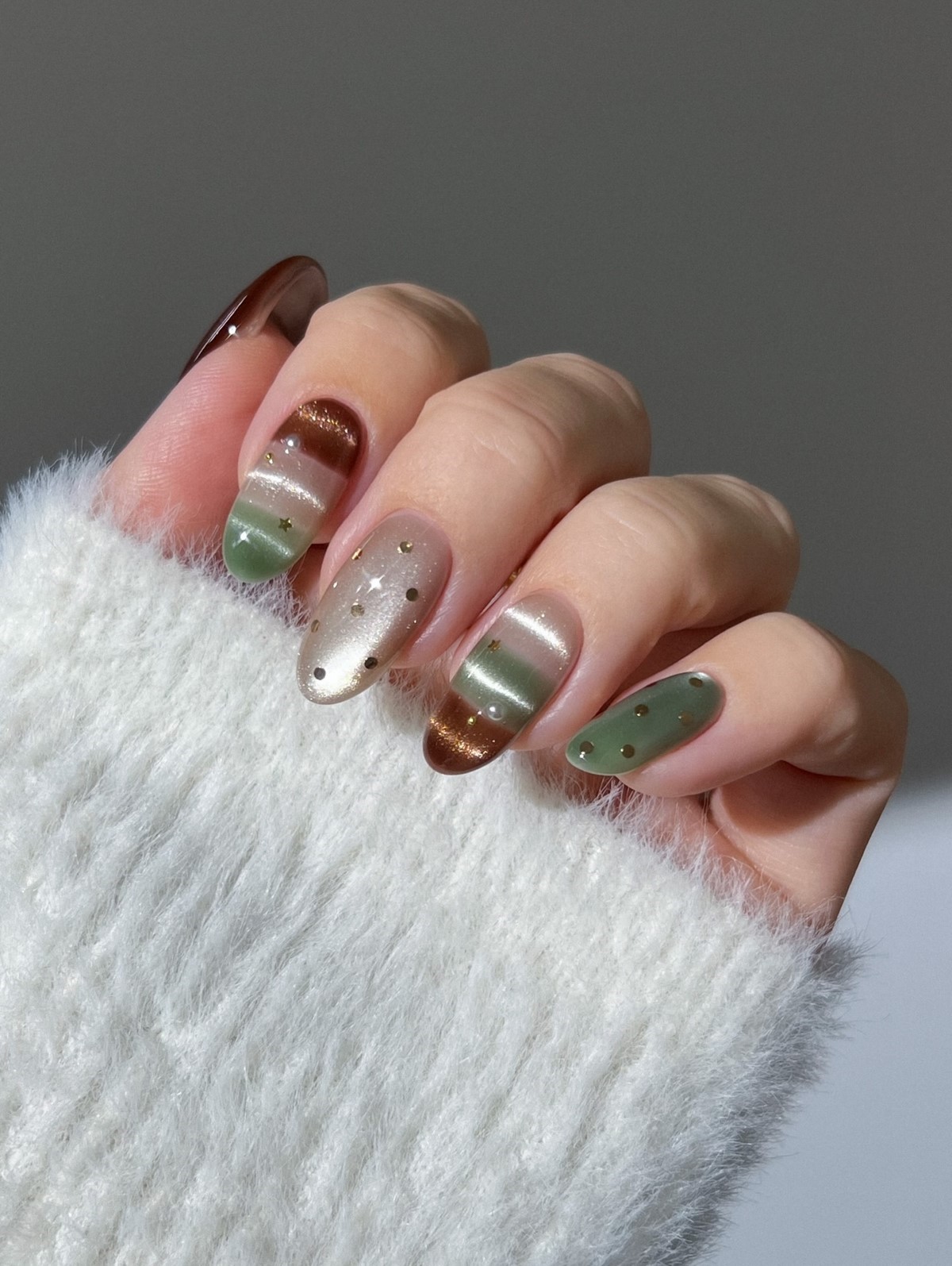 Polka Dots nails весной 2026: самый игривый тренд маникюра, который стал универсальным