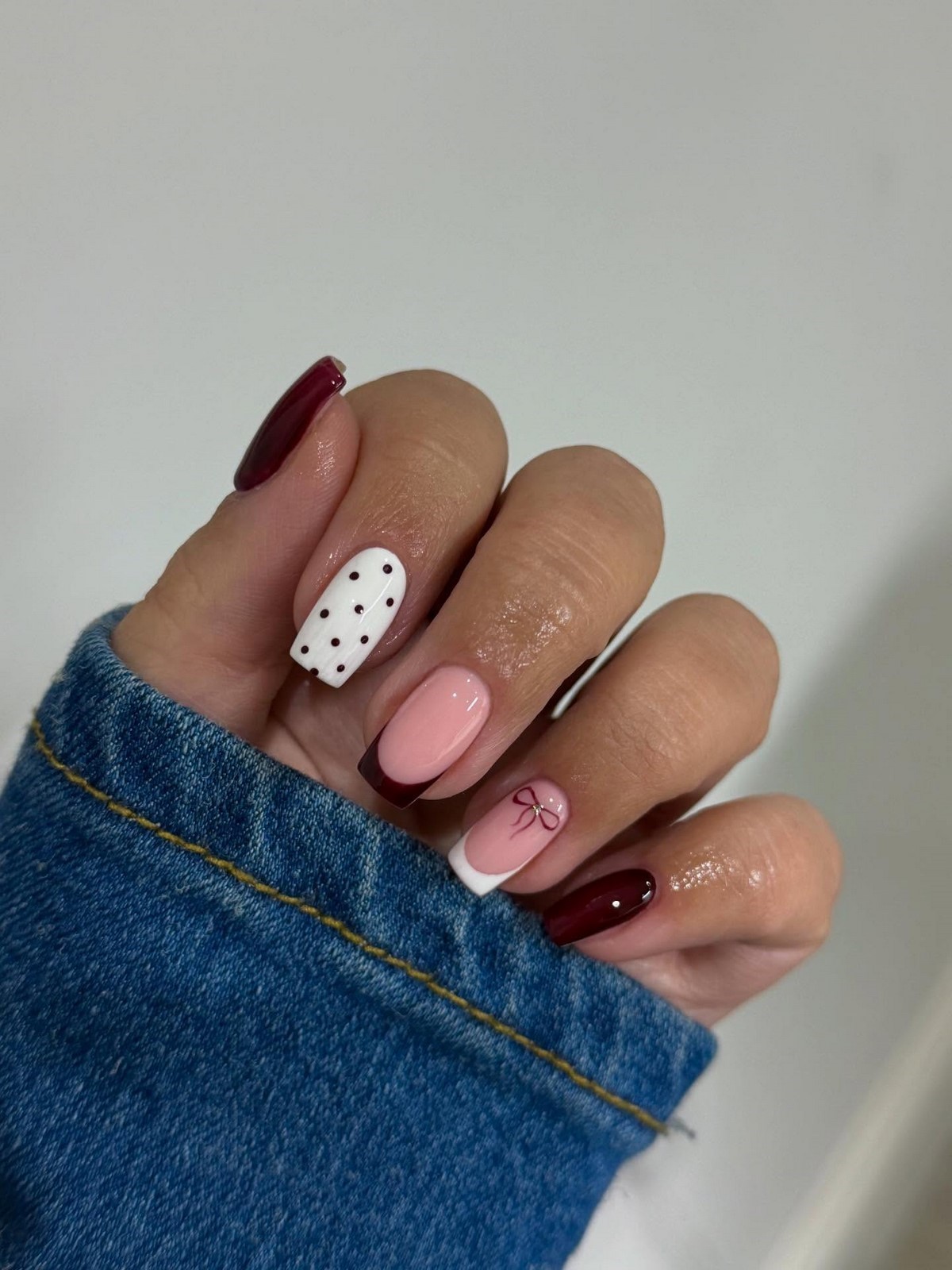 Polka Dots nails весной 2026: самый игривый тренд маникюра, который стал универсальным