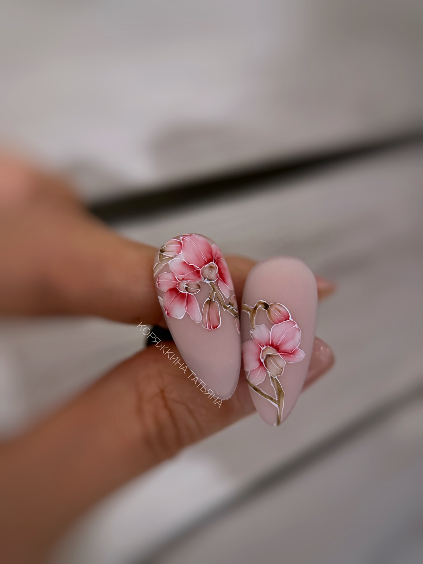 Нежные цвета для ногтей, которые выглядят свежо и дорого