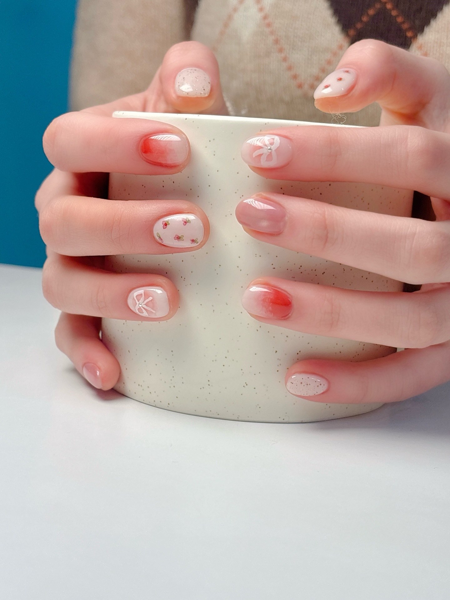 Нежные цвета для ногтей, которые выглядят свежо и дорого