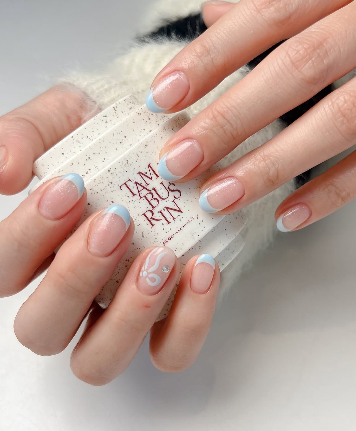 Нежные цвета для ногтей, которые выглядят свежо и дорого