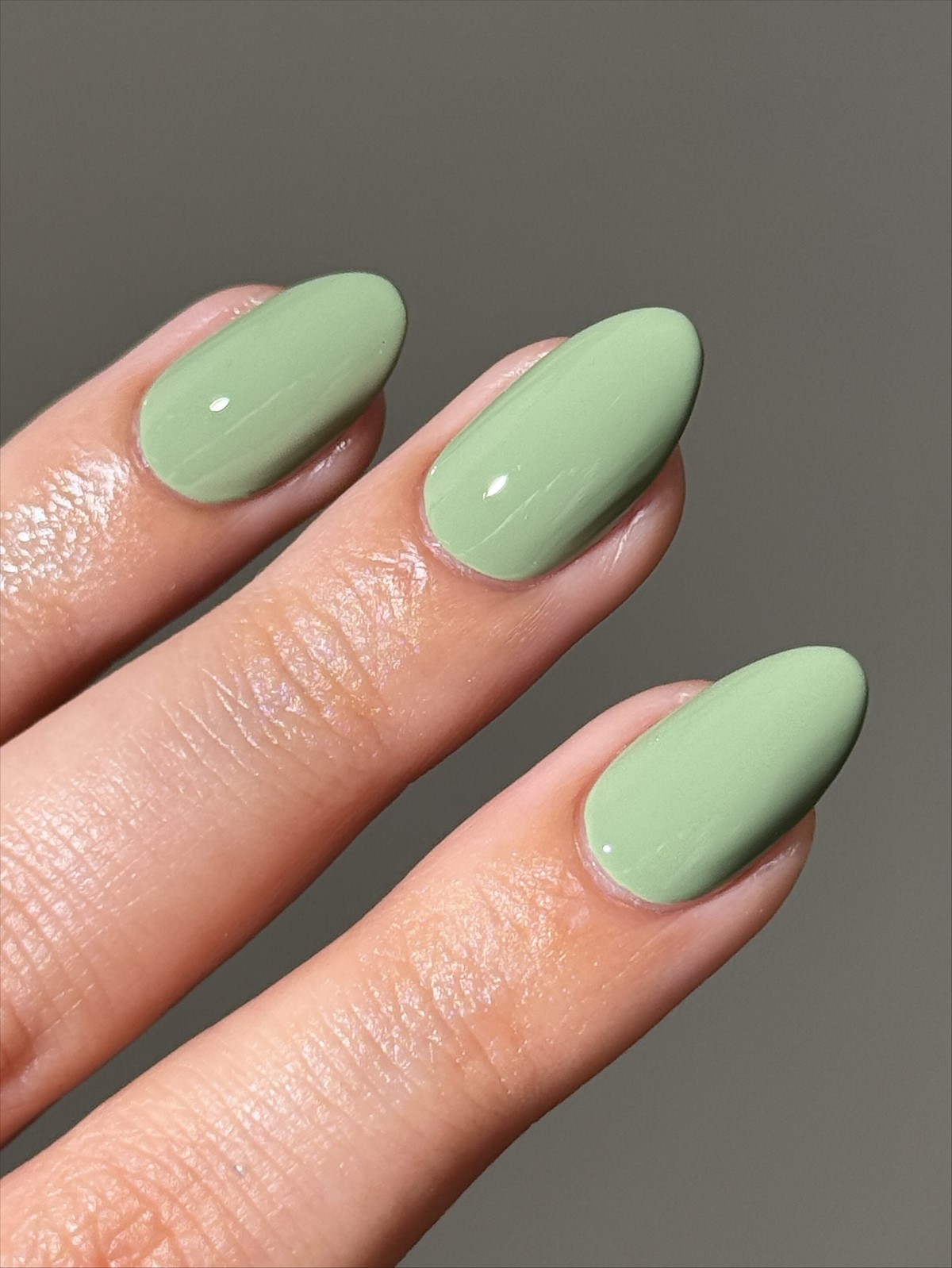 Пастельный маникюр весны 2026: красивые оттенки и дизайны