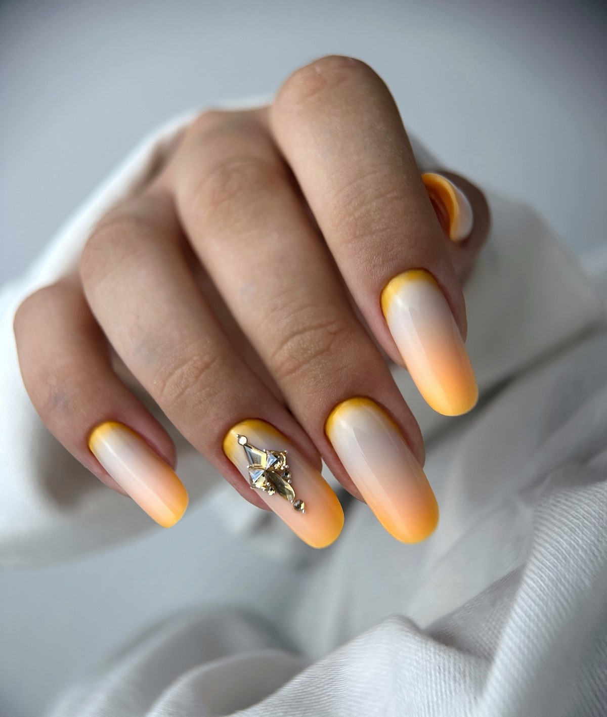 Пастельный маникюр весны 2026: красивые оттенки и дизайны