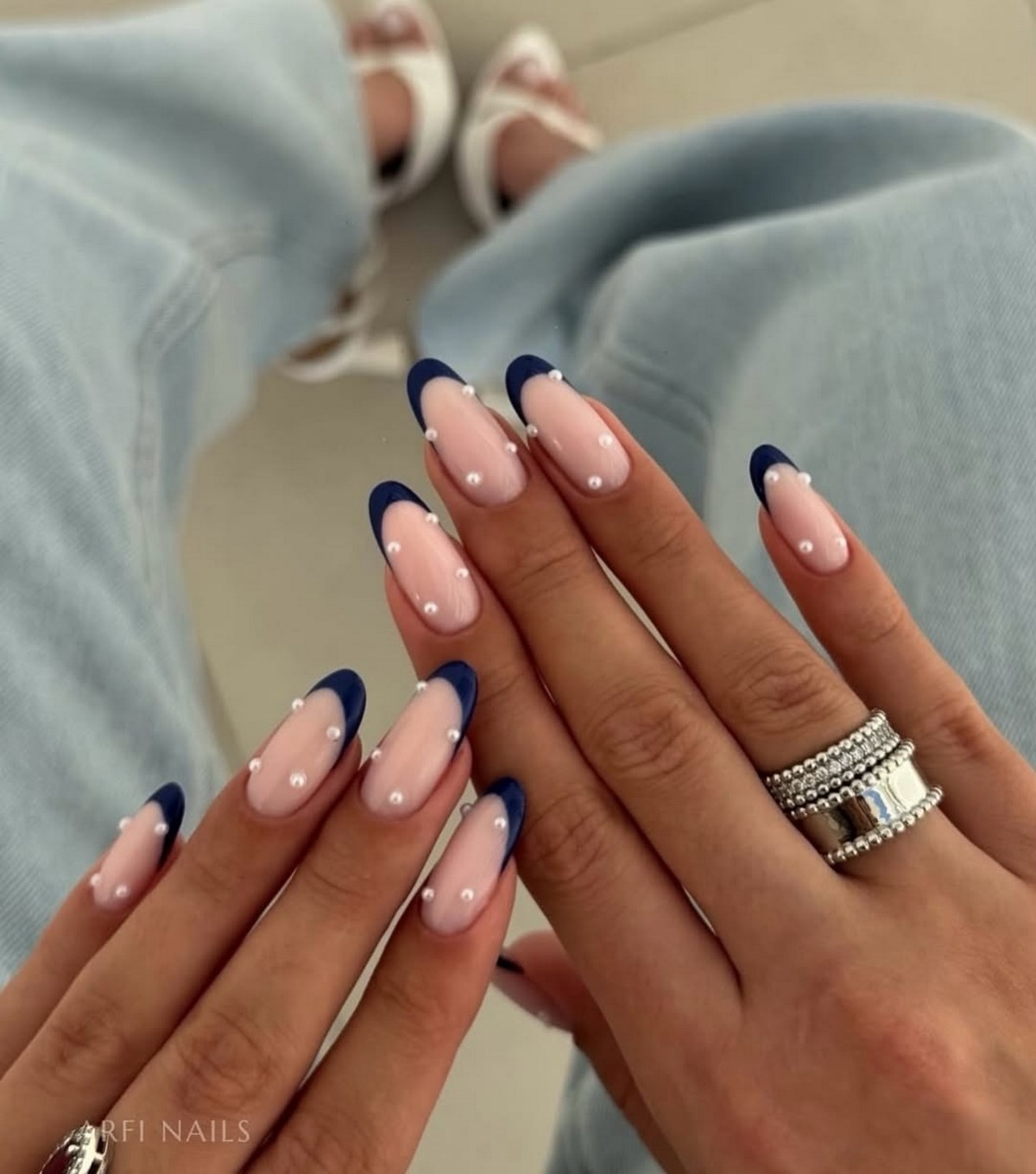 Весенний френч: 7 обновлений, которые делают его дороже