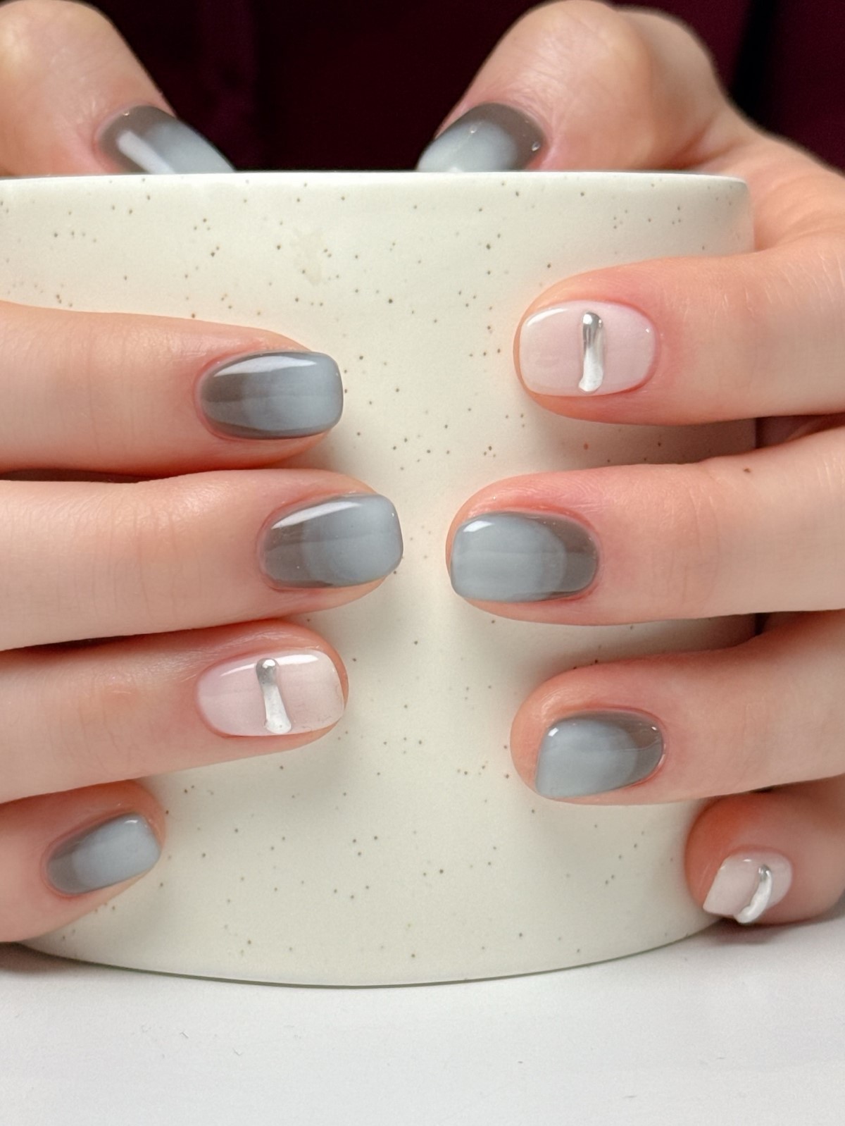 Нежный весенний градиент, который выглядит аккуратно и современно