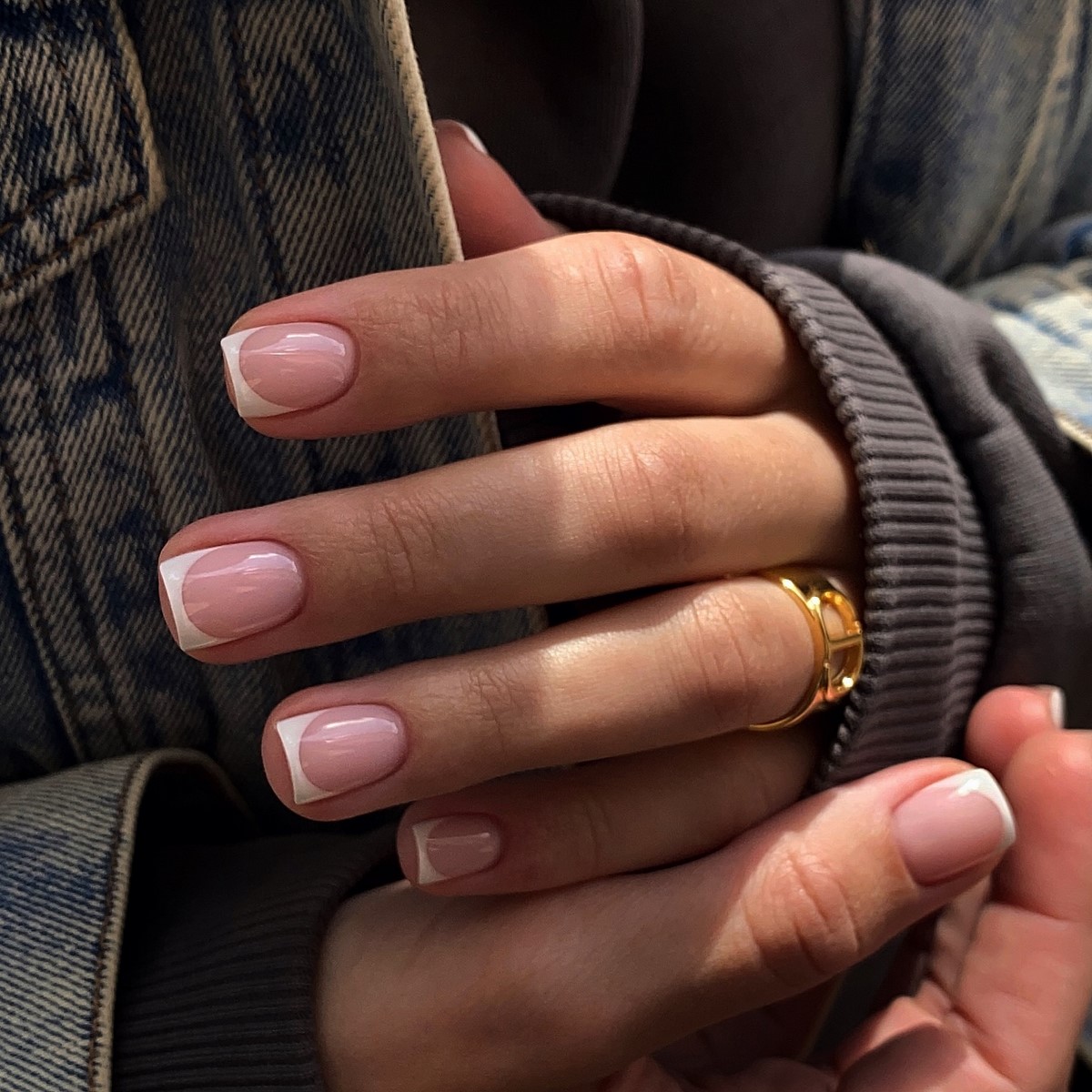 Нежный френч на короткие ногти: минимализм, который выглядит дорого