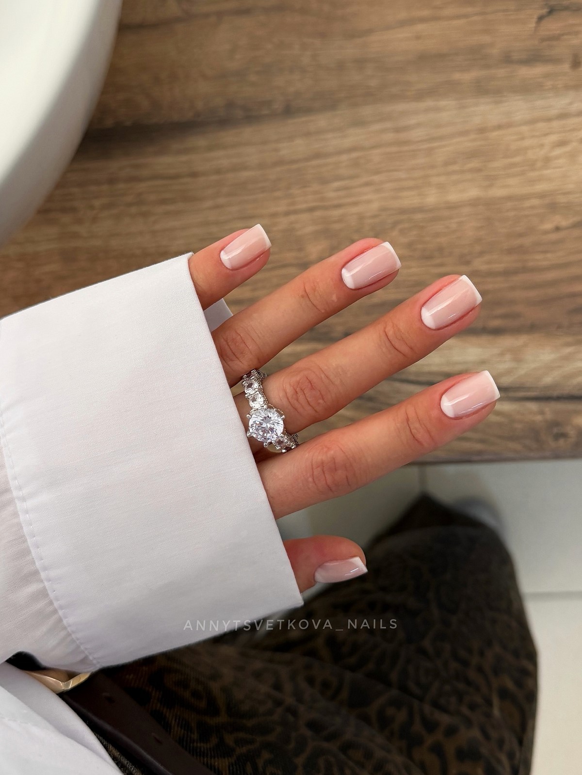 Маникюр без дизайна: главный признак дорогого образа