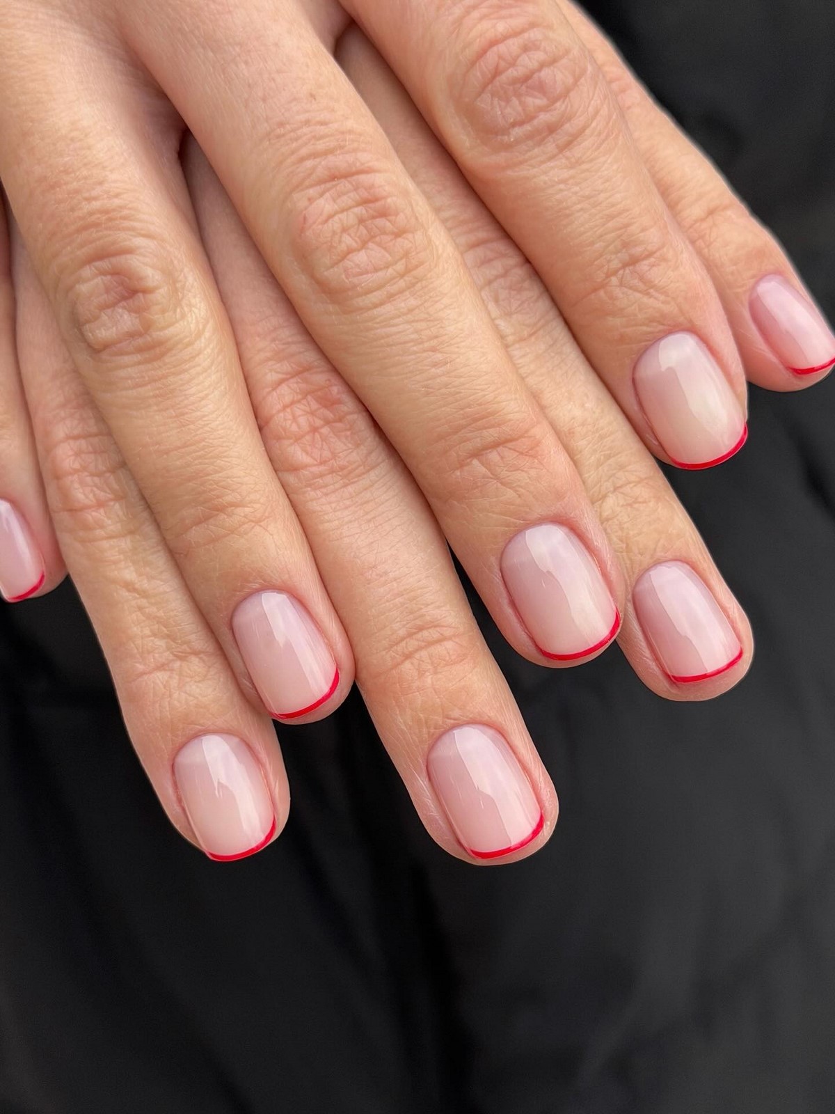 Нежный френч на короткие ногти: минимализм, который выглядит дорого