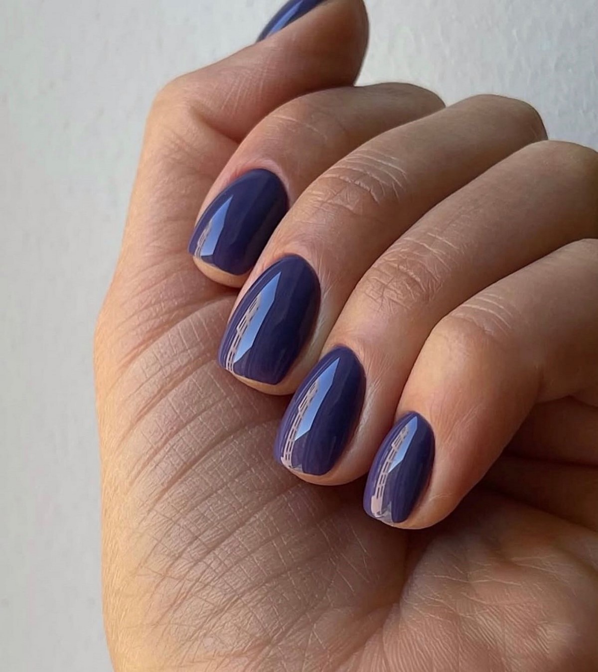 Короткие ногти на апрель: дорогие и аккуратные цвета