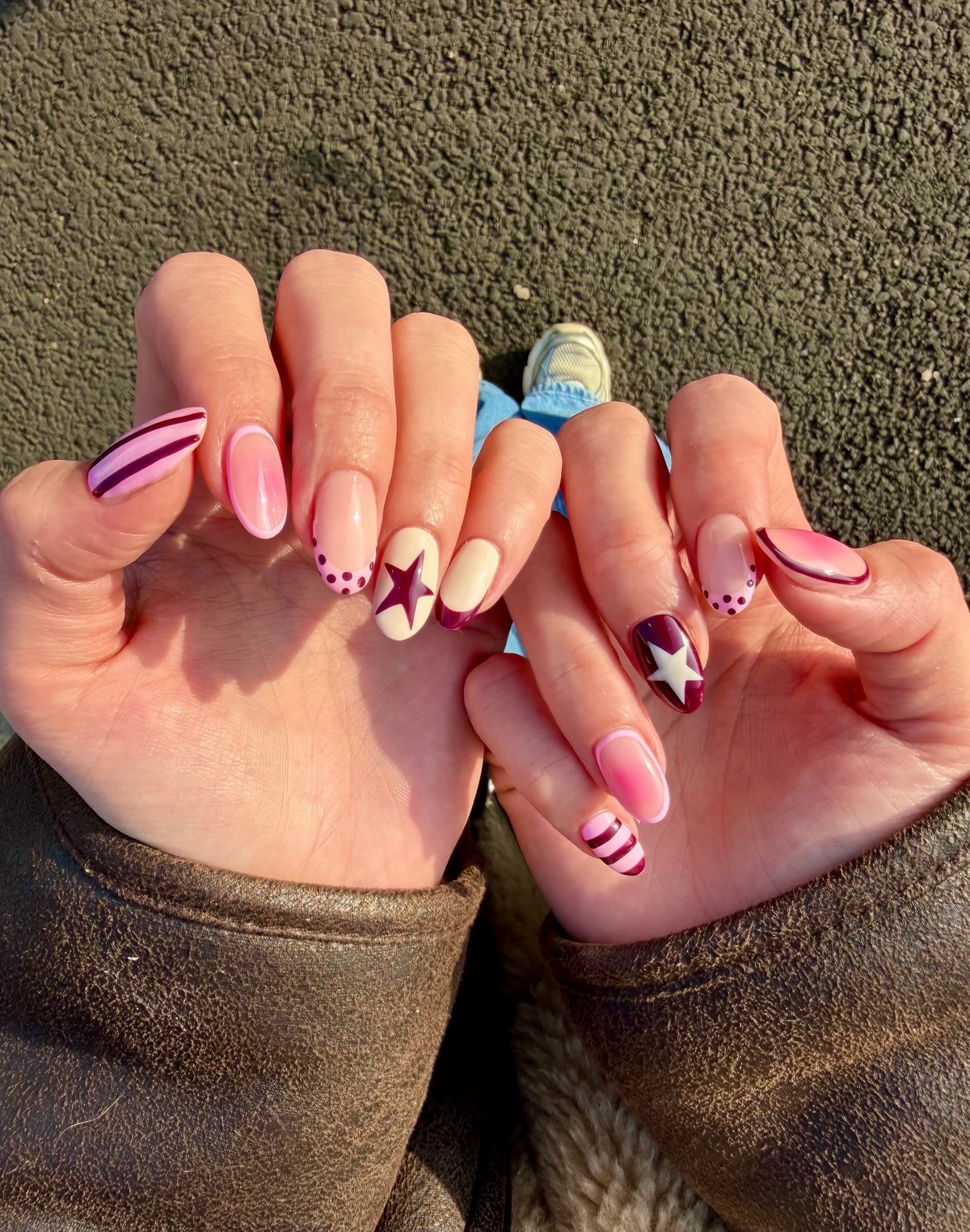 Дофаминовый маникюр весной 2026: взрыв цвета на ваших ногтях