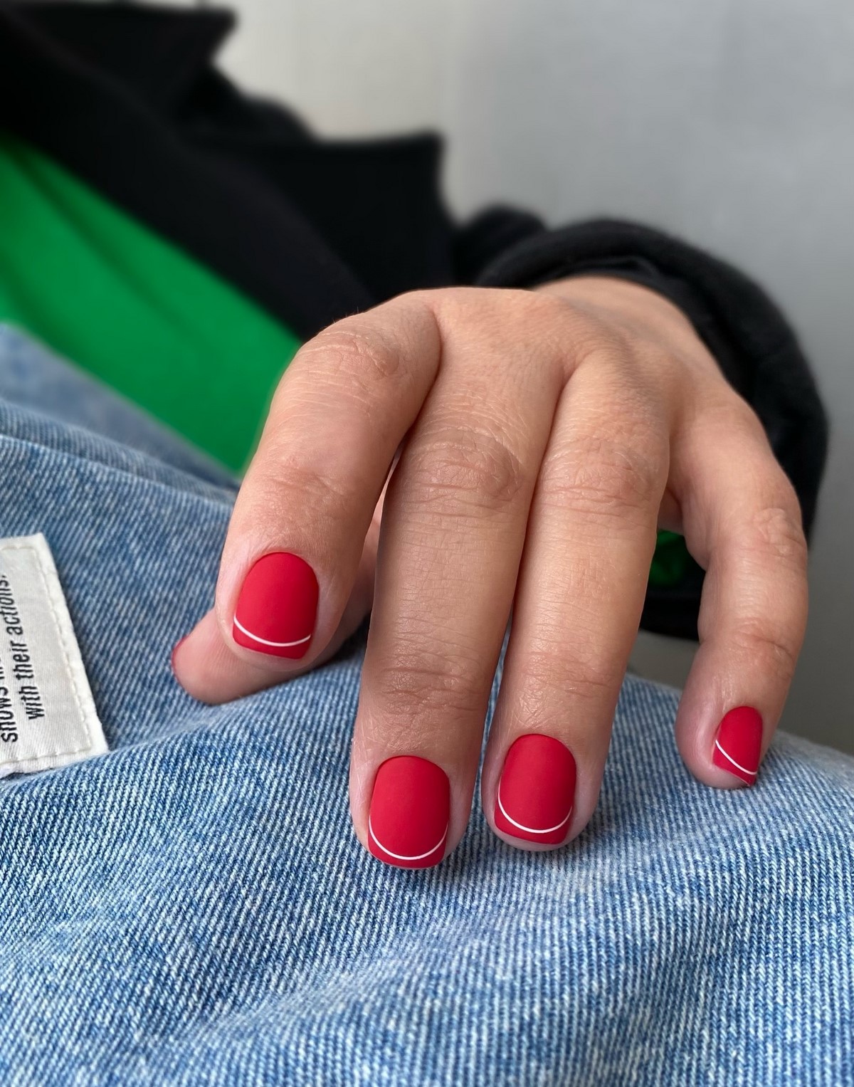 Нежный френч на короткие ногти: минимализм, который выглядит дорого